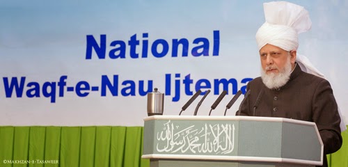Waqfe-Nau addressed by Khalifa